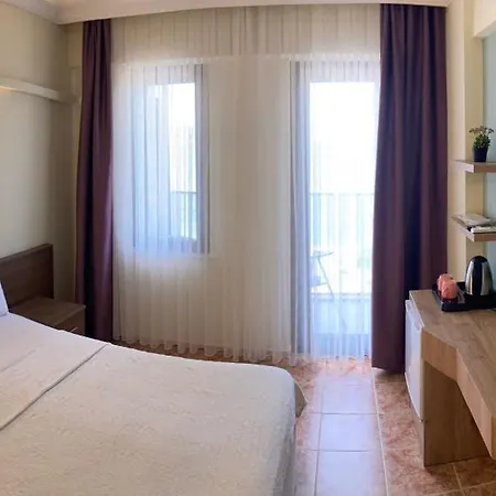 Otel Olimpia *